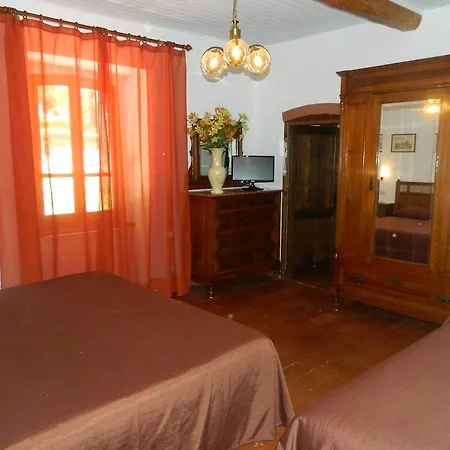مزرعة للإقامة Le Gret